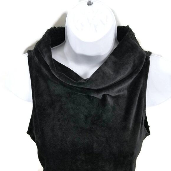 Alembika sleeveless mock turtle neck pullover top - Picture 3 of 10